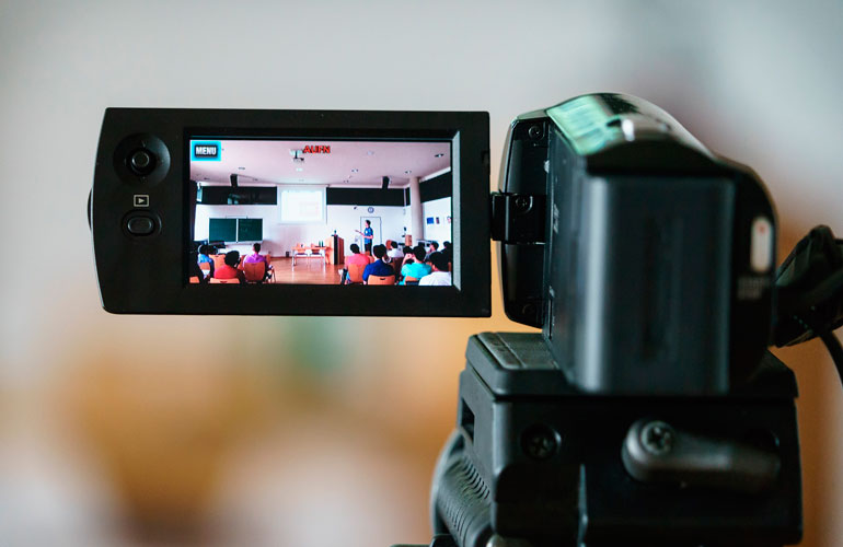 En qué consiste el modelo híbrido de enseñanza